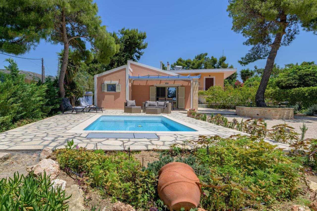 Ponderosa Villa Lixouri Exterior photo