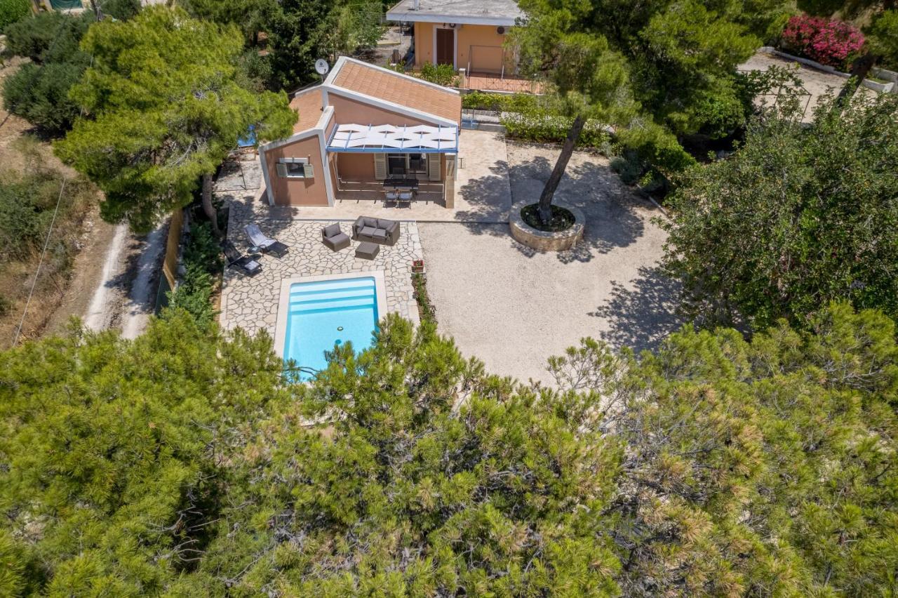 Ponderosa Villa Lixouri Exterior photo