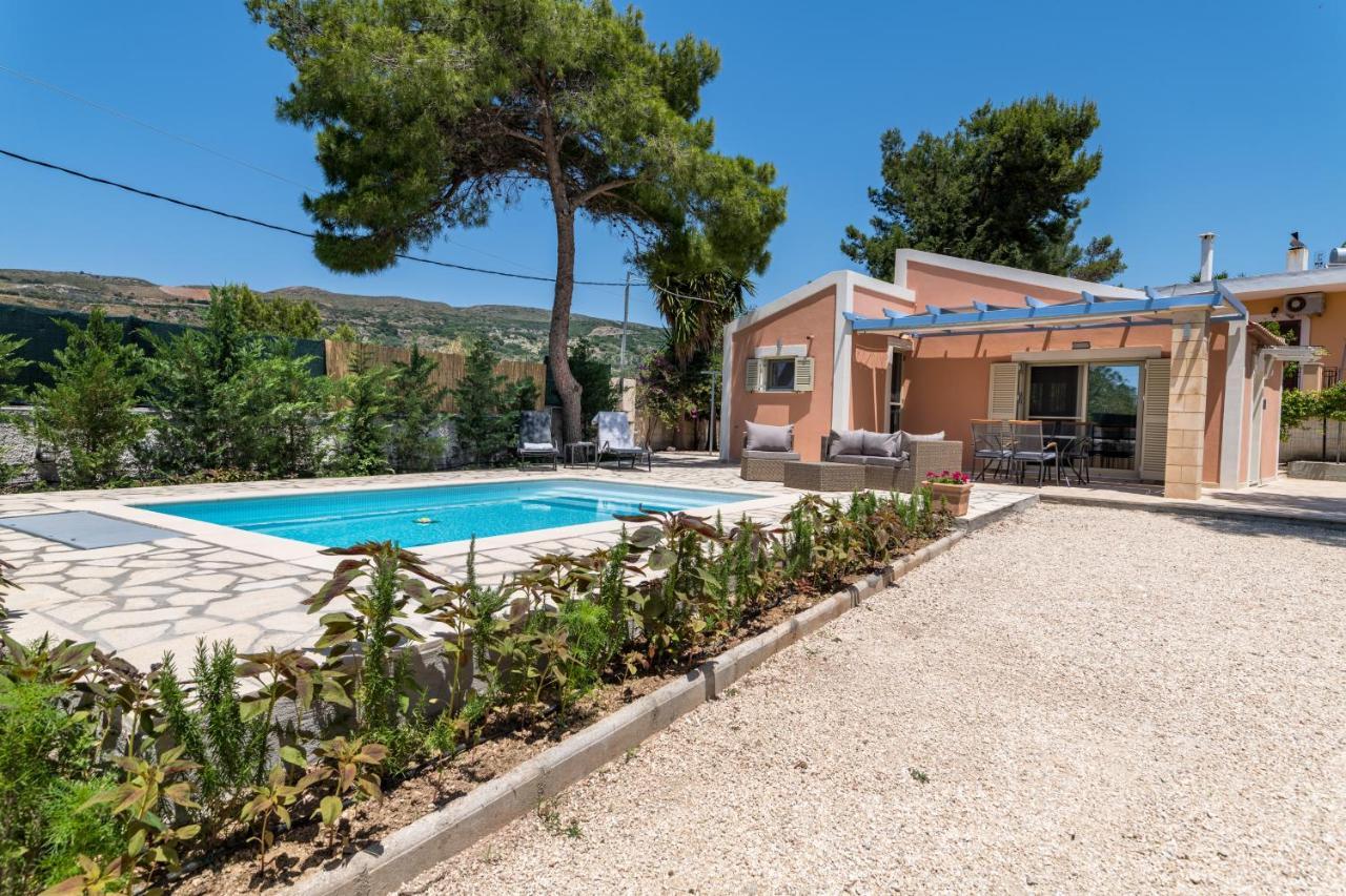 Ponderosa Villa Lixouri Exterior photo
