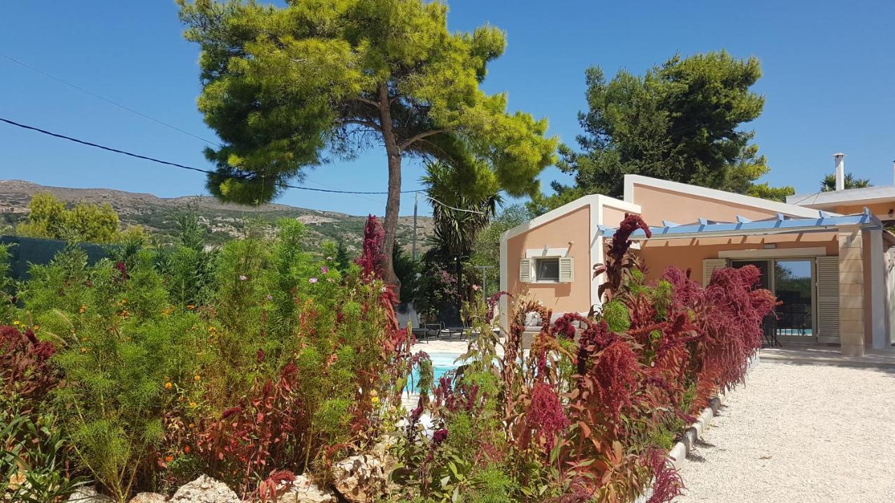 Ponderosa Villa Lixouri Exterior photo